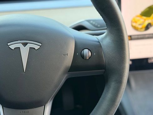 Used 2021 Tesla Model 3 Standard Range Plus RWD image 45