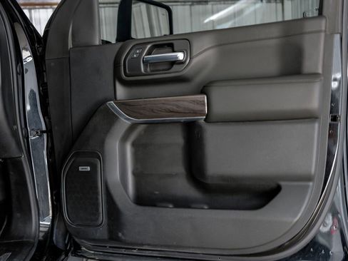 Used 2020 Chevrolet Silverado 2500 LTZ w/ LTZ Texas Edition image 42