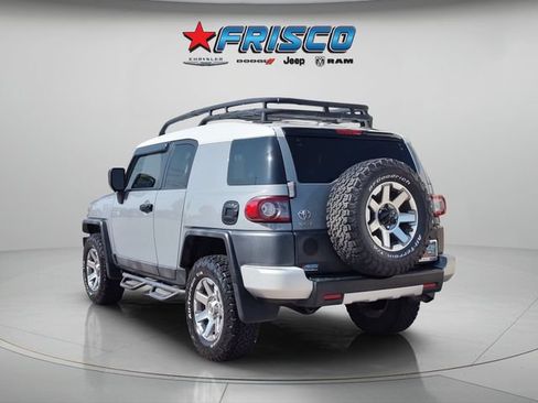 Used 2014 Toyota FJ Cruiser 4WD w/ Convenience Package image 5