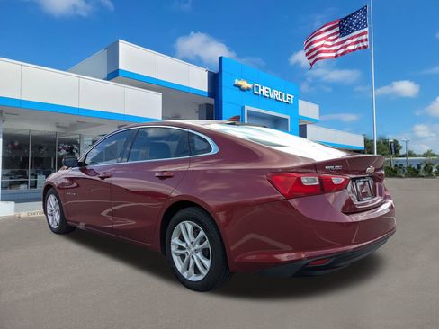 Used 2017 Chevrolet Malibu LT w/ Leather Package image 6