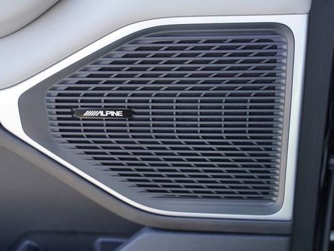 Used 2024 Jeep Wagoneer 4WD w/ Premium Group I image 35