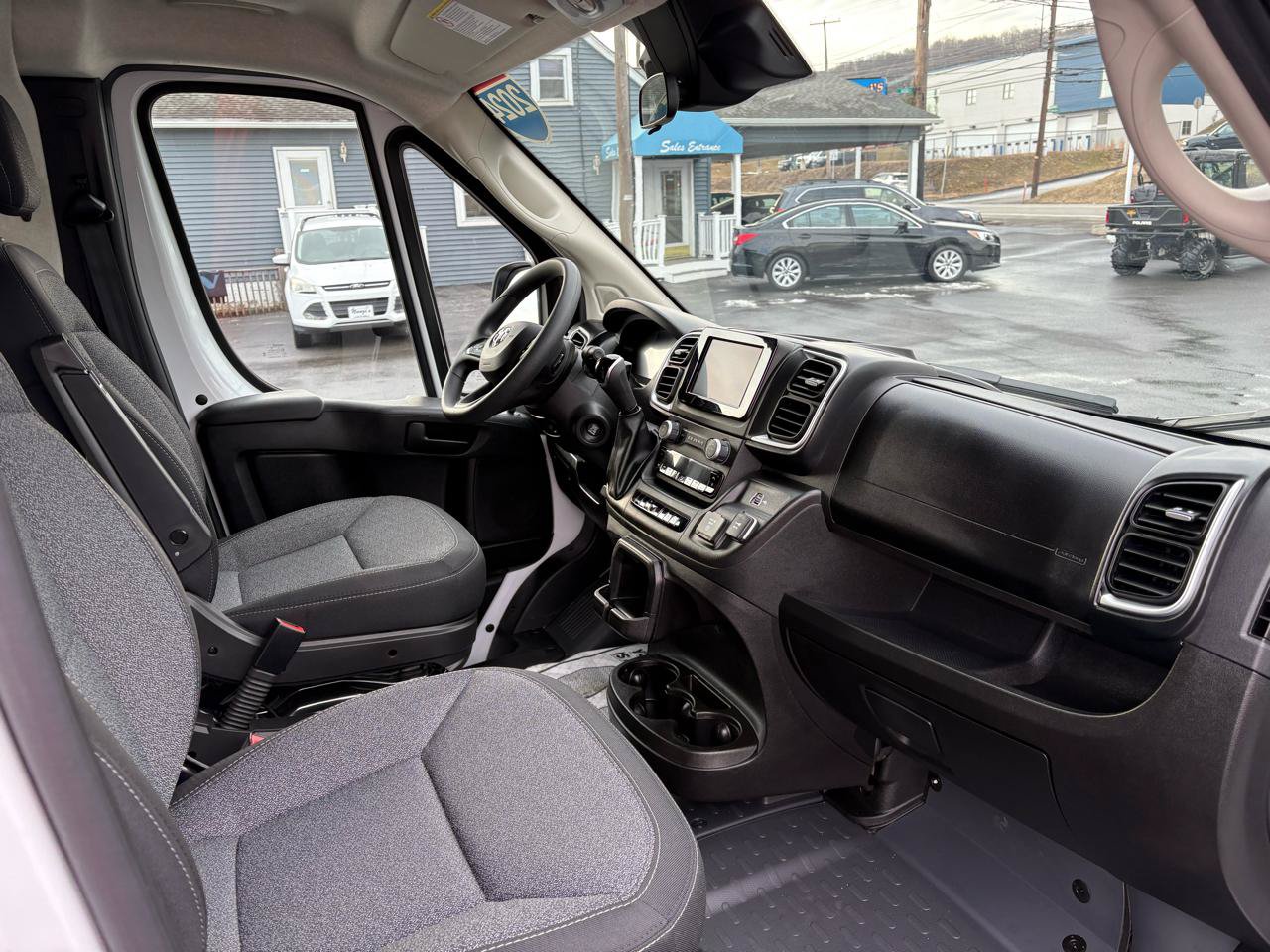 Used 2024 RAM ProMaster 2500 w/ Quick Order Package 22G SLT FWD image 13