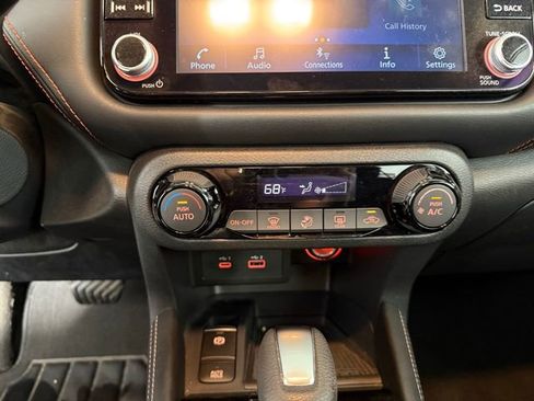 Used 2023 Nissan Kicks SR image 29