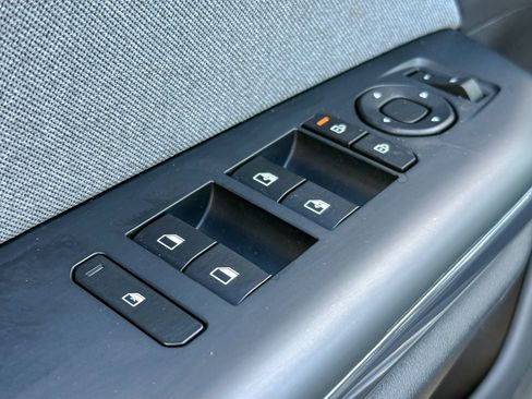 Certified 2025 Kia K4 EX FWD image 18