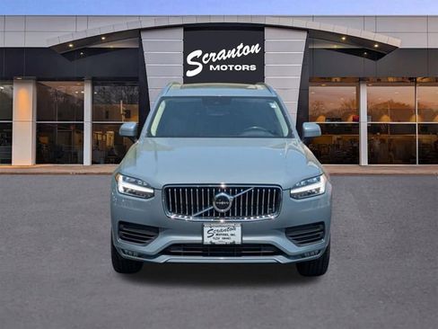 Used 2021 Volvo XC90 T6 Momentum w/ Climate Package AWD/4WD image 8