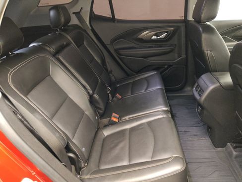 Used 2022 GMC Terrain SLT w/ Infotainment Package II FWD image 19