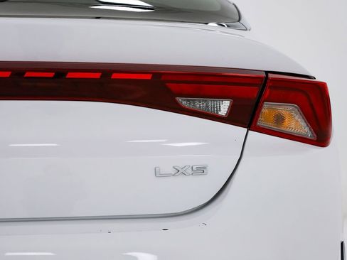 Used 2021 Kia K5 LXS image 29