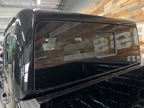 New 2026 Jeep Gladiator Sahara image 23