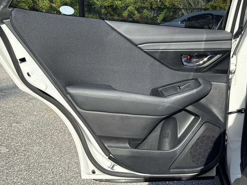 Used 2023 Subaru Outback Premium image 11