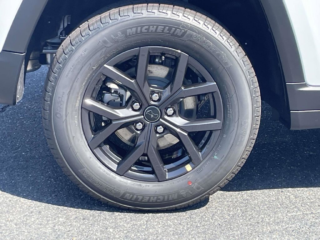 New 2027 Jeep Grand Cherokee Altitude RWD image 12