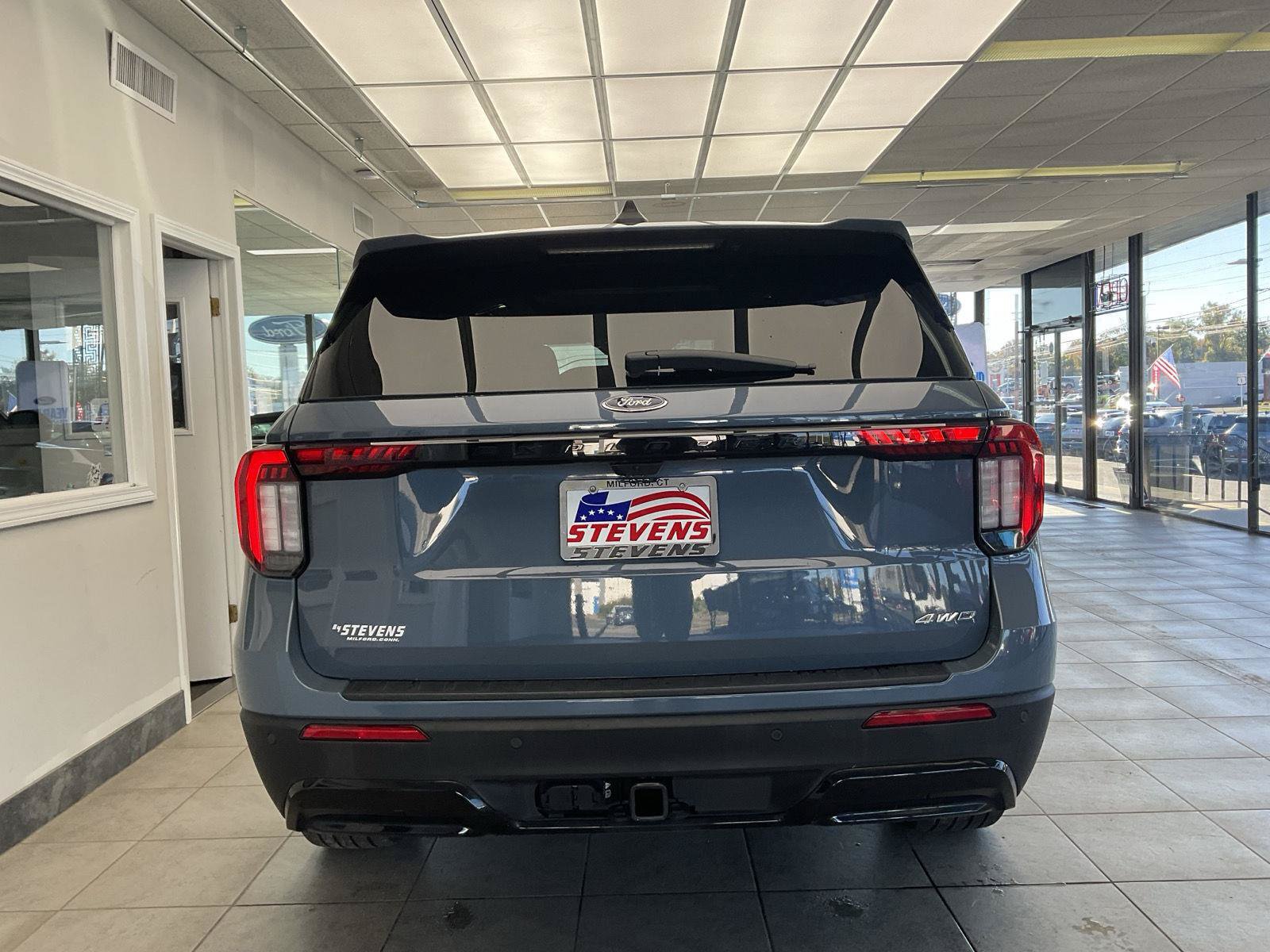 Used 2025 Ford Explorer ST-Line w/ Premium Package AWD/4WD image 6
