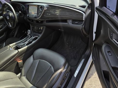 Used 2017 Buick Envision Premium image 7