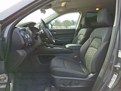 Used 2022 Nissan Pathfinder SV AWD/4WD image 14