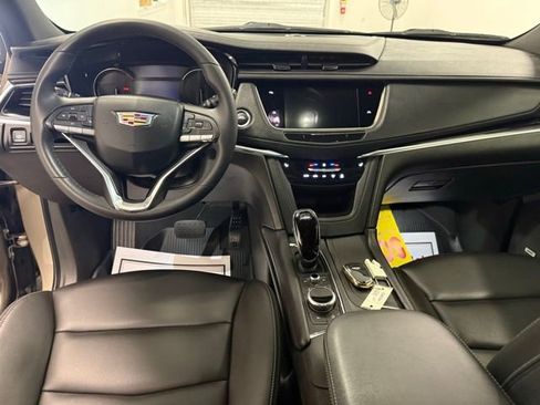 Used 2023 Cadillac XT6 Luxury FWD image 17