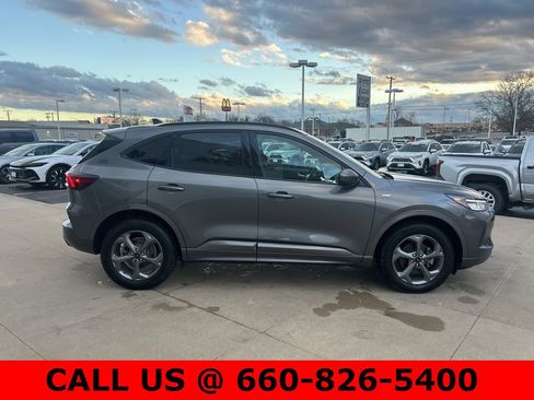 Used 2023 Ford Escape ST-Line Select w/ Tech Pack #1 image 4