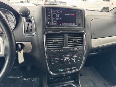 Used 2016 Dodge Grand Caravan R/T w/ Safety Sphere Group image 18