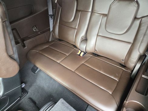 Used 2021 Ford Explorer King Ranch w/ Premium Technology Package image 29