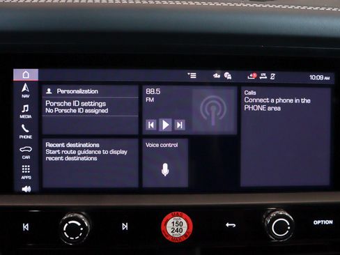 Used 2025 Porsche Macan Turbo image 21