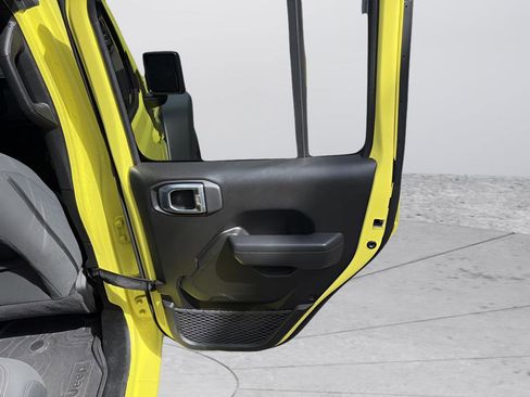 Used 2024 Jeep Wrangler Sport S image 36