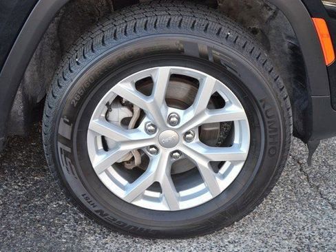 Used 2023 Jeep Grand Cherokee Altitude image 10