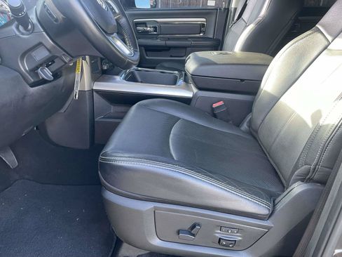 Used 2018 RAM 2500 Laramie w/ Sport Appearance Group AWD/4WD image 9