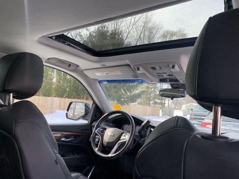 Used 2020 Cadillac Escalade ESV Luxury image 31