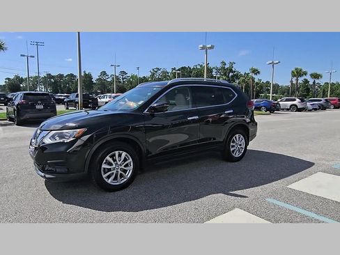 Used 2017 Nissan Rogue SV w/ SV Premium Package FWD image 23