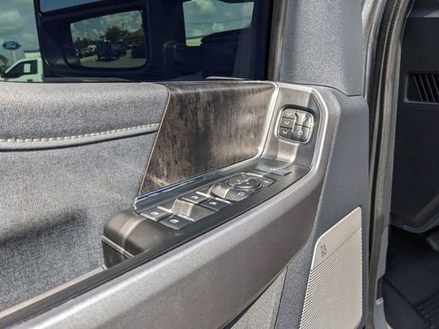 Used 2025 Ford F350 Lariat image 20