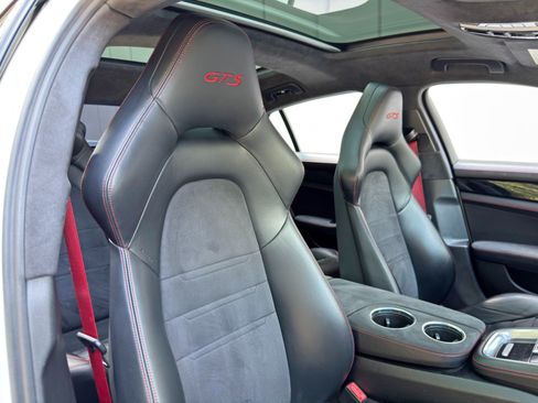 Used 2019 Porsche Panamera GTS AWD/4WD image 38
