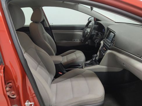 Used 2018 Hyundai Elantra SEL FWD image 21
