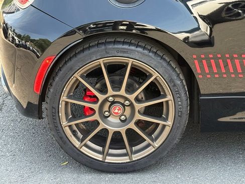 Used 2019 FIAT 500 Abarth w/ Popular Equipment Package FWD image 7