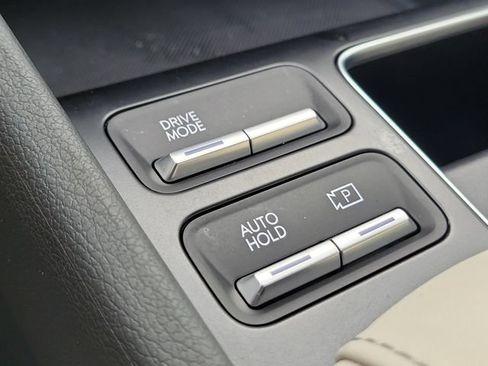 Used 2025 Hyundai Sonata SEL FWD image 36