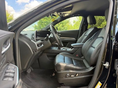 Certified 2025 Cadillac XT4 Premium Luxury FWD image 23