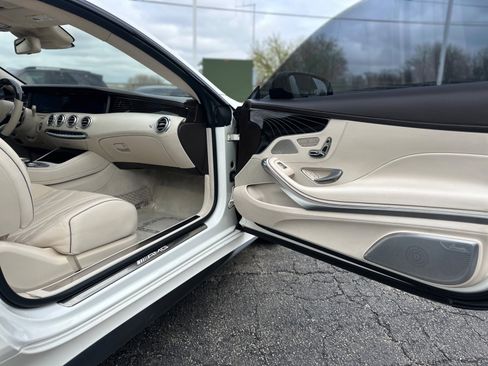 Used 2016 Mercedes-Benz S 63 AMG 4MATIC Coupe image 39