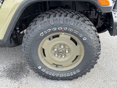 New 2026 Jeep Gladiator Sport image 12