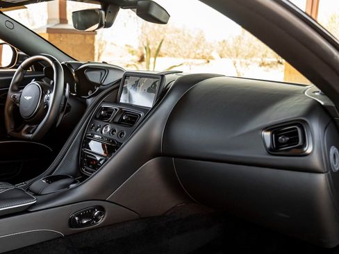 Used 2022 Aston Martin DBS Superleggera RWD image 25