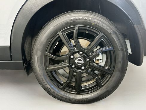 Used 2022 Nissan Kicks SV FWD image 11