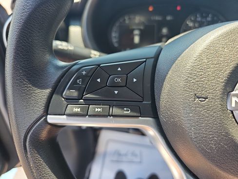 Used 2023 Nissan Kicks SV FWD image 14