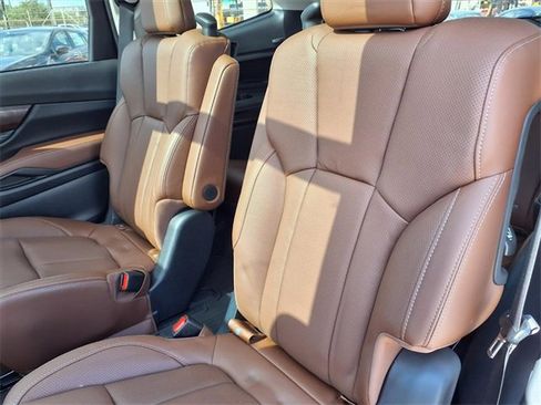 Certified 2025 Subaru Ascent Touring image 10