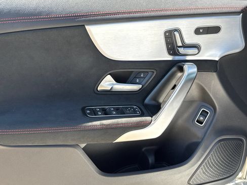Used 2023 Mercedes-Benz CLA 250 image 20