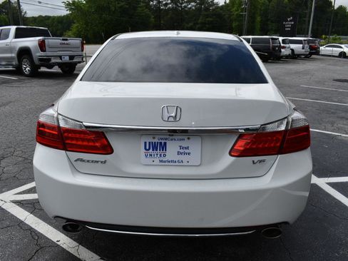 Used 2015 Honda Accord EX-L image 7