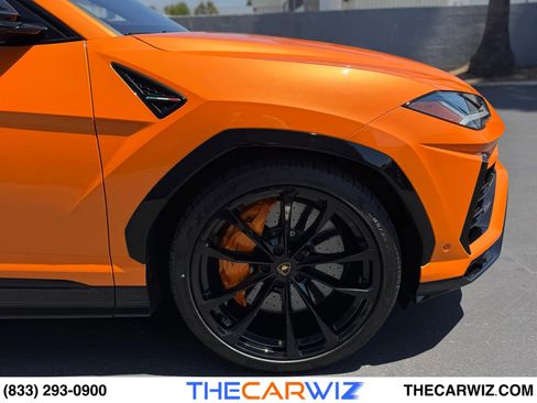 Used 2022 Lamborghini Urus image 10