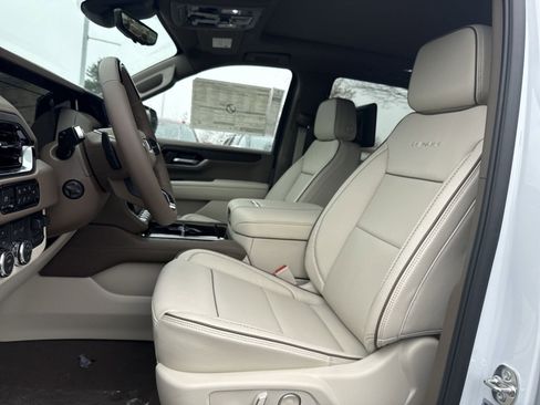 New 2026 GMC Yukon Denali AWD/4WD image 11
