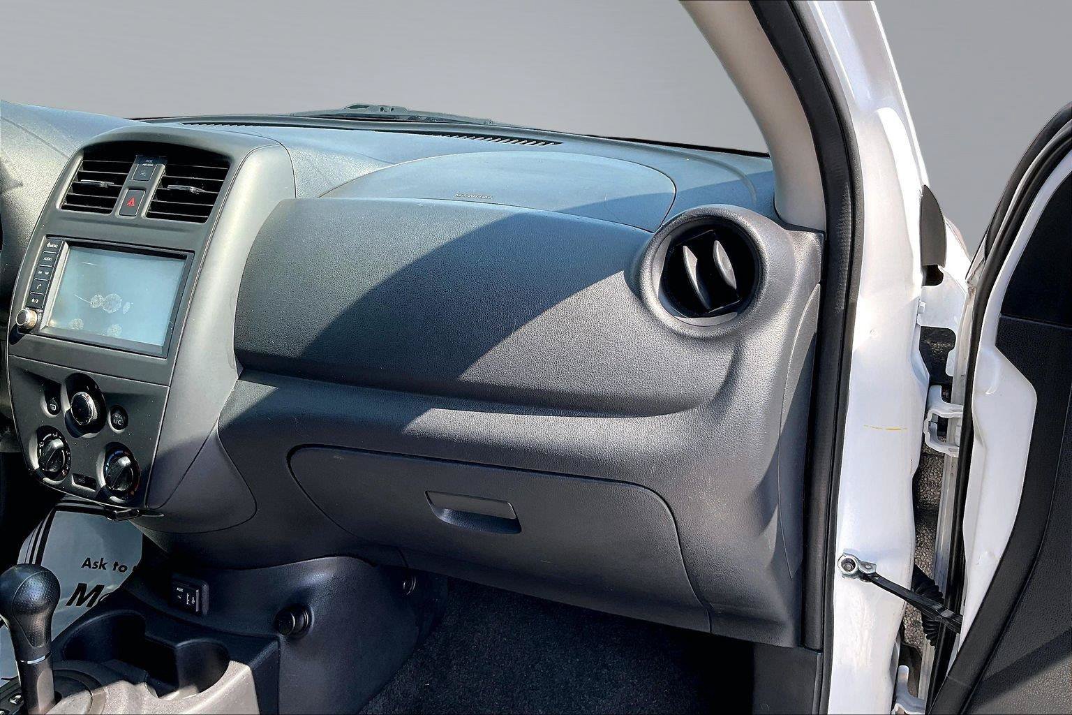 Used 2019 Nissan Versa S Plus FWD image 18