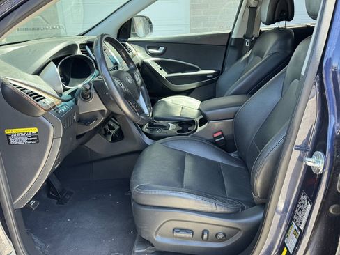 Used 2017 Hyundai Santa Fe Limited w/ Cargo Package AWD/4WD image 12