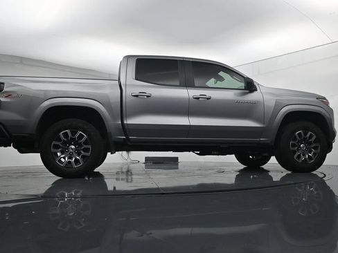 Used 2024 Chevrolet Colorado Z71 w/ Z71 Convenience Package 2 AWD/4WD image 24