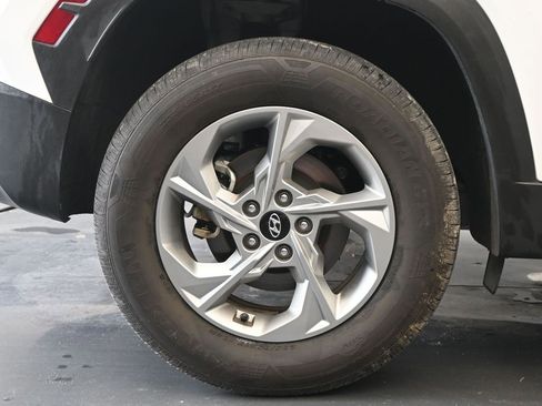 Used 2024 Hyundai Tucson SE image 9