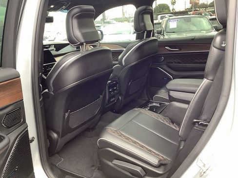 Used 2023 Jeep Grand Cherokee L Summit w/ Advanced Protech Group IV image 25