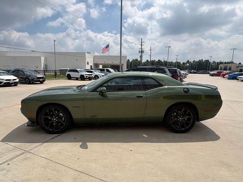 Used 2022 Dodge Challenger R/T w/ Plus Package RWD image 5