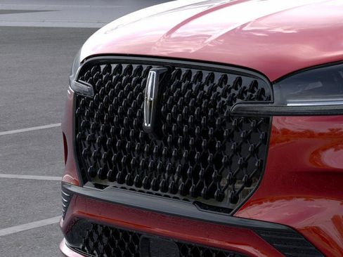 New 2025 Lincoln Aviator AWD w/ Jet Appearance Package image 17